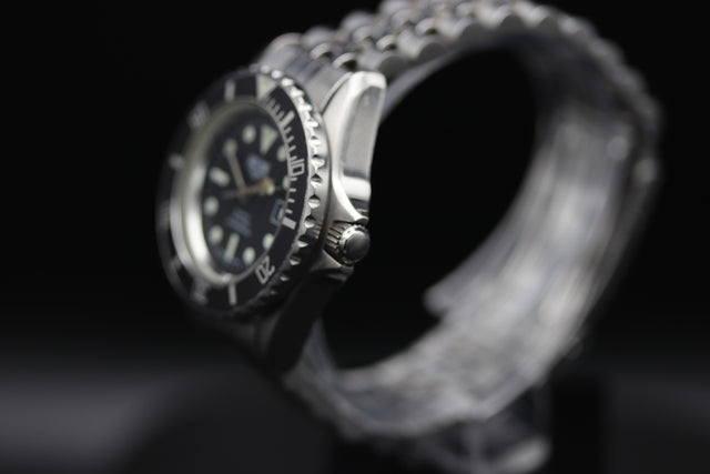 Heuer - Professional Diver Date black 1980s