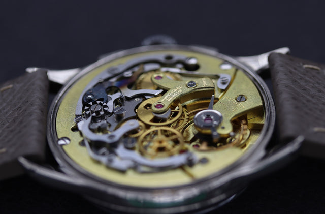 Universal Geneve - Tri Compax Vollkalender 1950s