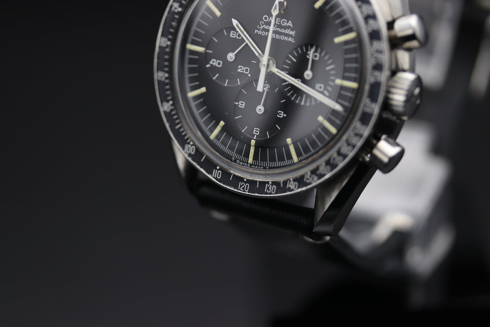 Omega - Speedmaster Moonwatch 1969 Transitional