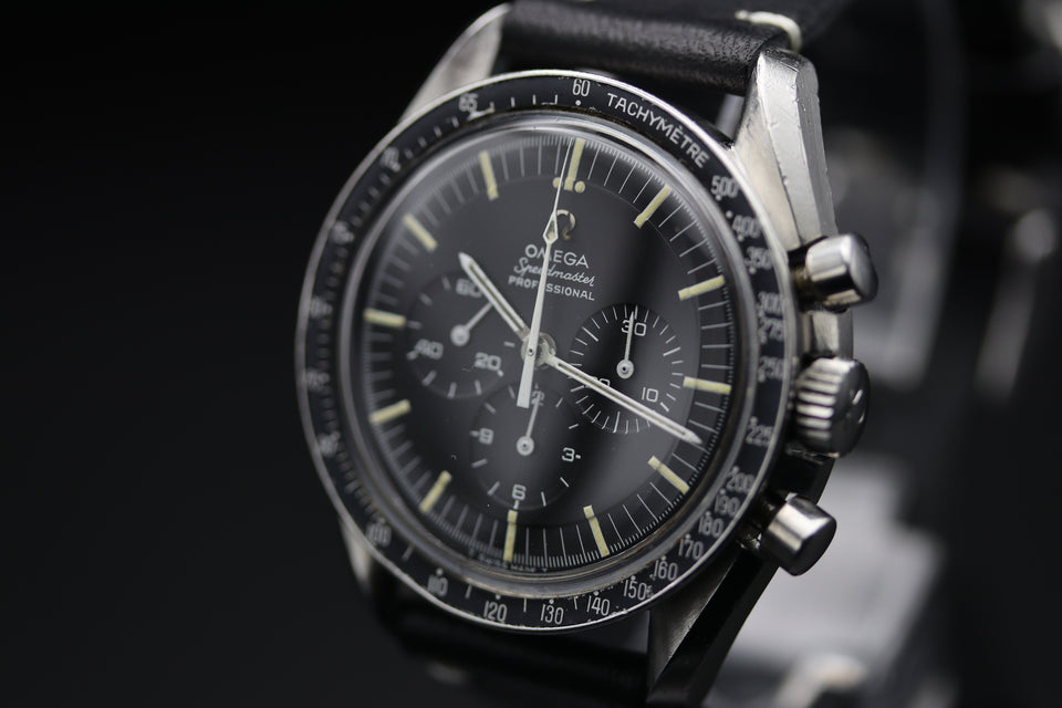 Omega - Speedmaster Moonwatch 1969 Transitional