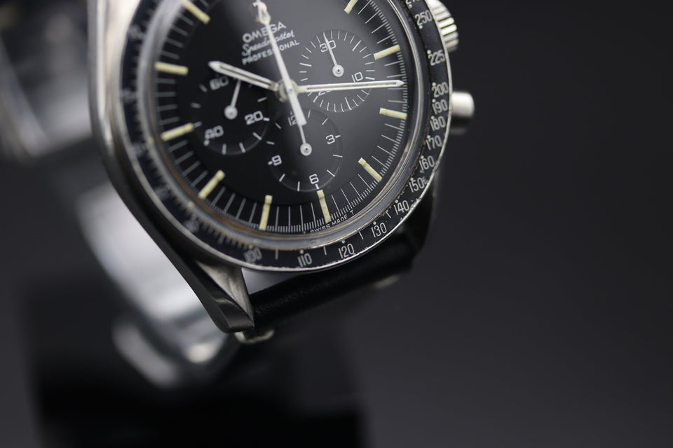 Omega - Speedmaster Moonwatch 1969 Transitional