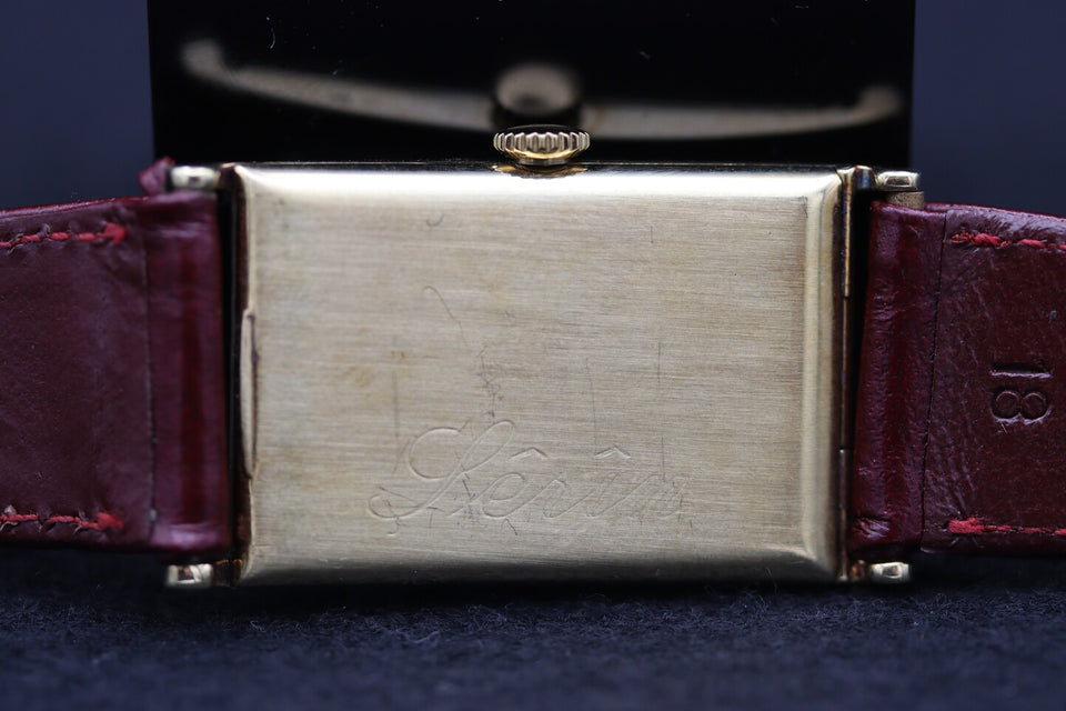 Omega - Tank Art Deco 1935s