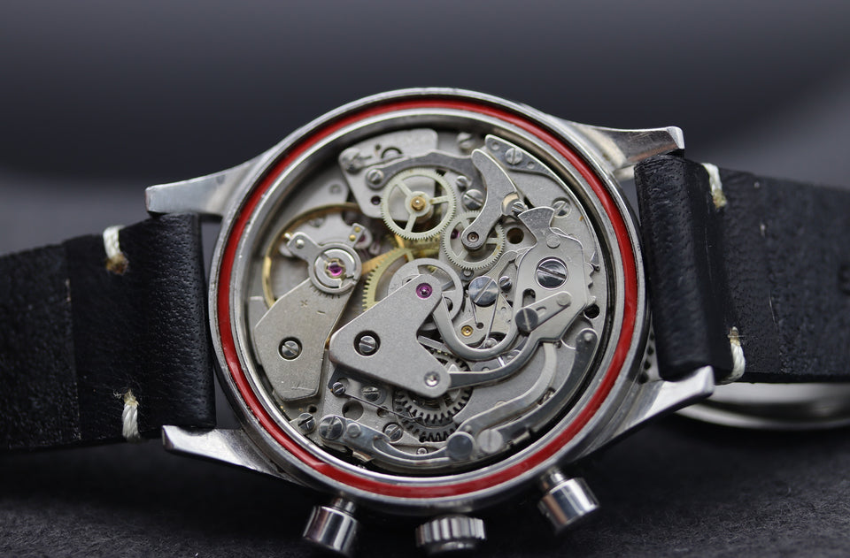 AERO NEUCHATEL 60s | YACHTING CHRONOGRAPH